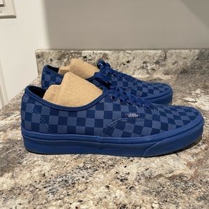 Vans blue check lace up shoes size 8.5 mens